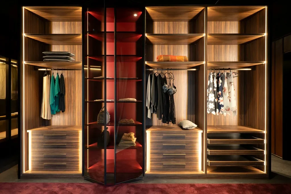 Vestidor de madera a la medida